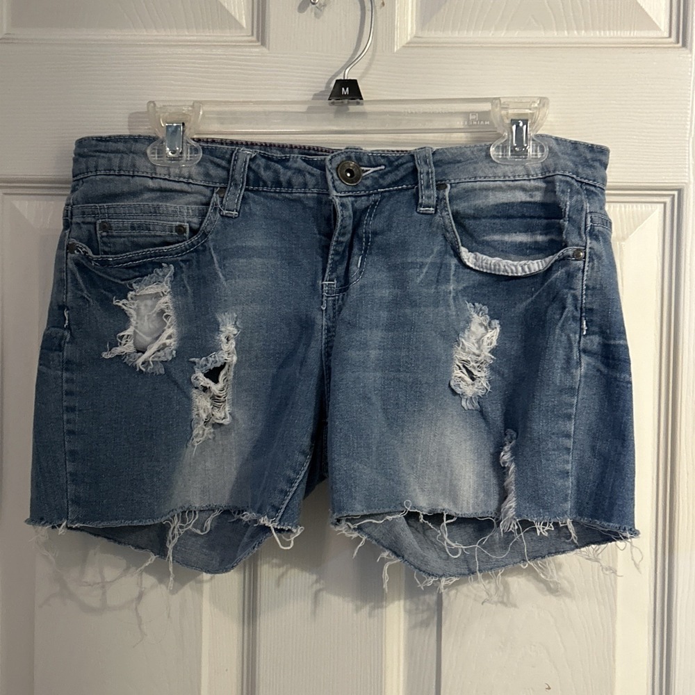 Red Rivet Shorts Embroidered Distressed Stretchy Low-rise Denim Shorts Size 9